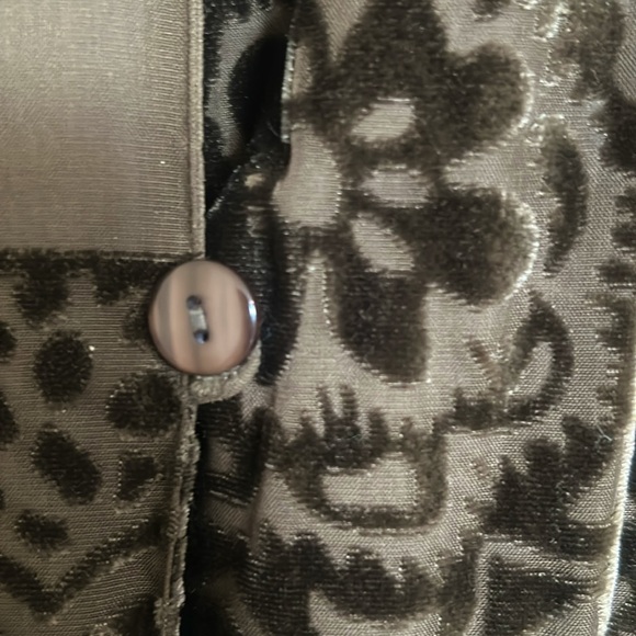 Sheer/Knockout Velvet Tunic with Silk Knitted Tank - Picture 3 of 5